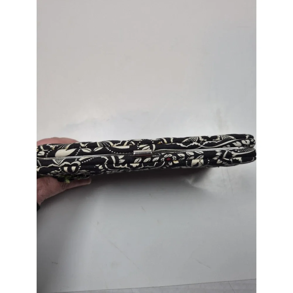 Vera Bradley Opera Wallet Retired Barcelona Floral Quilted Metal Frame Black NWT - Picture 3 of 14